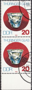 GDR 1983 Glass of Thuringia postage stamp plate flaw Tiny indentation in circle below letter R of THÜRINGER.