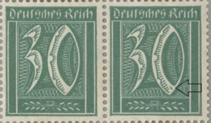 Germany 1921 postage stamp plate flaw: Colored dot in zero in denomination value