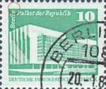 DDR Briefmarke Aufbau in der DDR Palast der Republik Plattenfehler